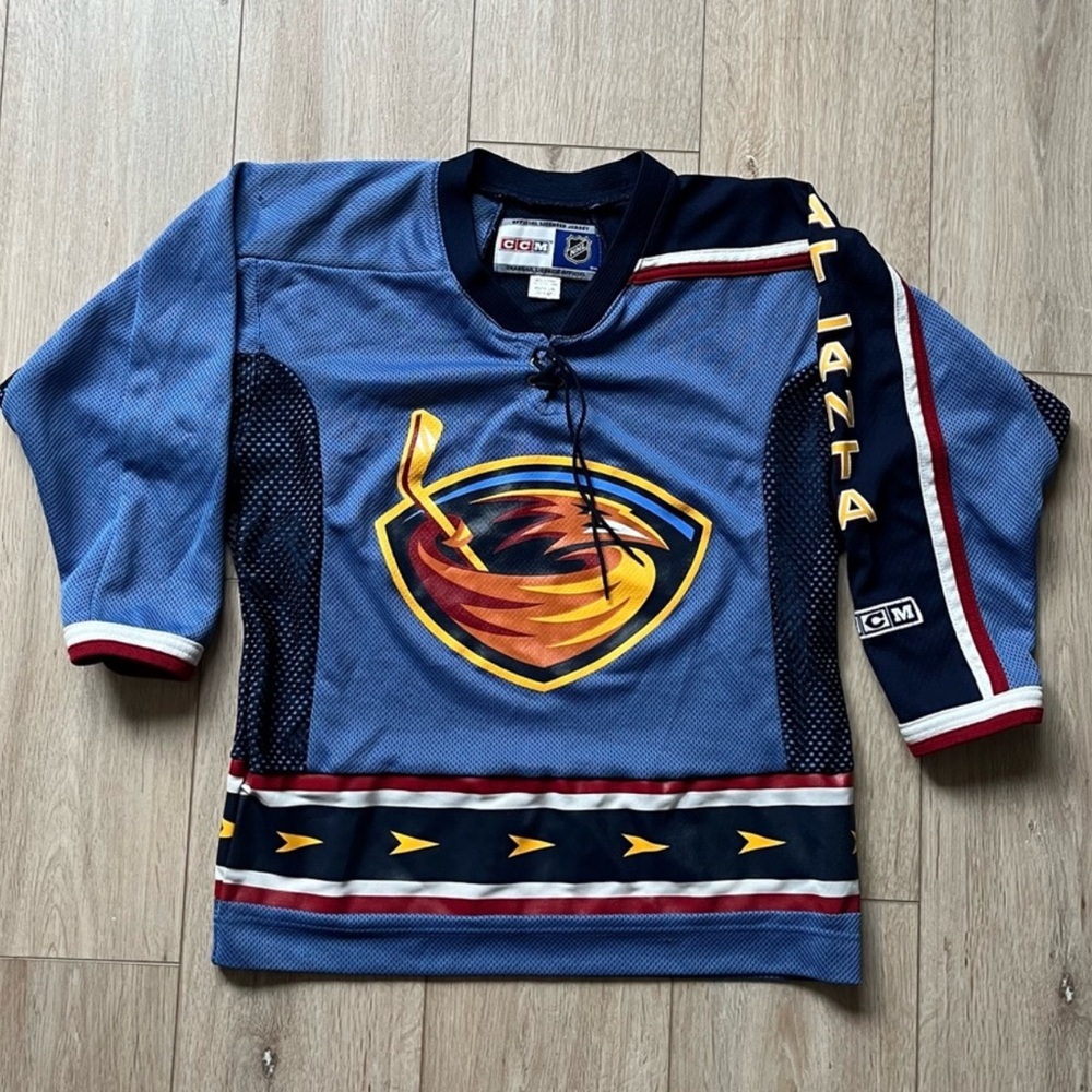 Vintage CCM Atlanta Thrashers Hockey
Jersey Alternate